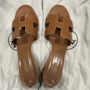 NWT 🌟 Authentic Hermès Oasis Sandal